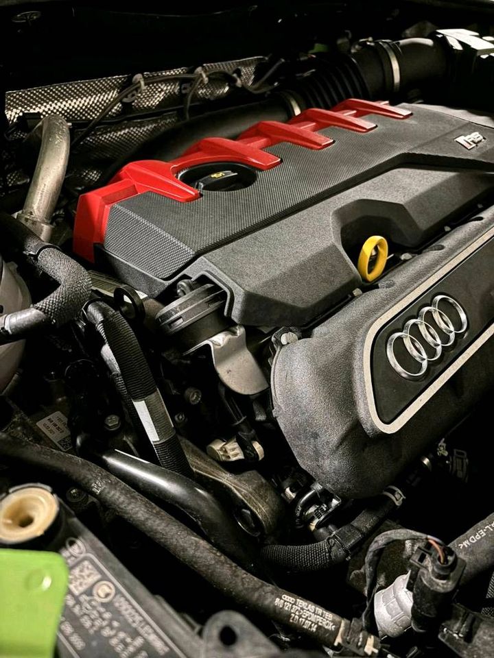 Audi RS Q3 Sportback mit Werksanschlussgarantie in Burg Stargard