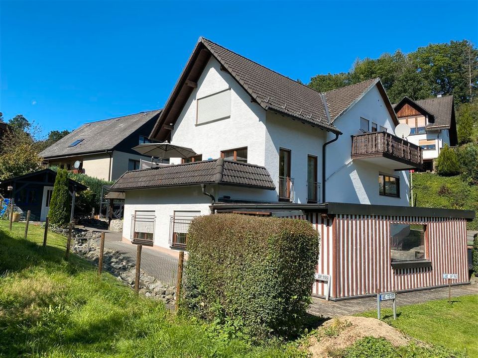 2-Familienhaus mit kleinem Appartement in Le.-Oedingen! in Lennestadt