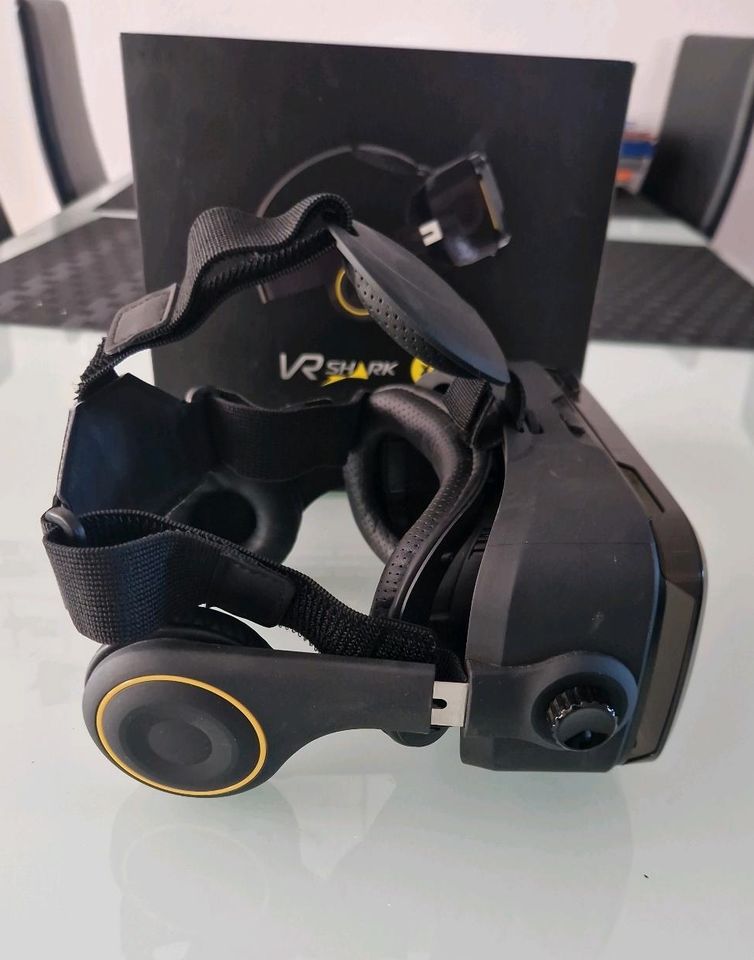 VR-SHARK® X4 black - VR Brille / VR Headset für Smartphone in Rheine