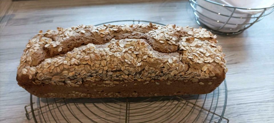 Bio Roggen Sauerteig Ansatz, Brot ohne Hefe backen in Dillingen (Saar)