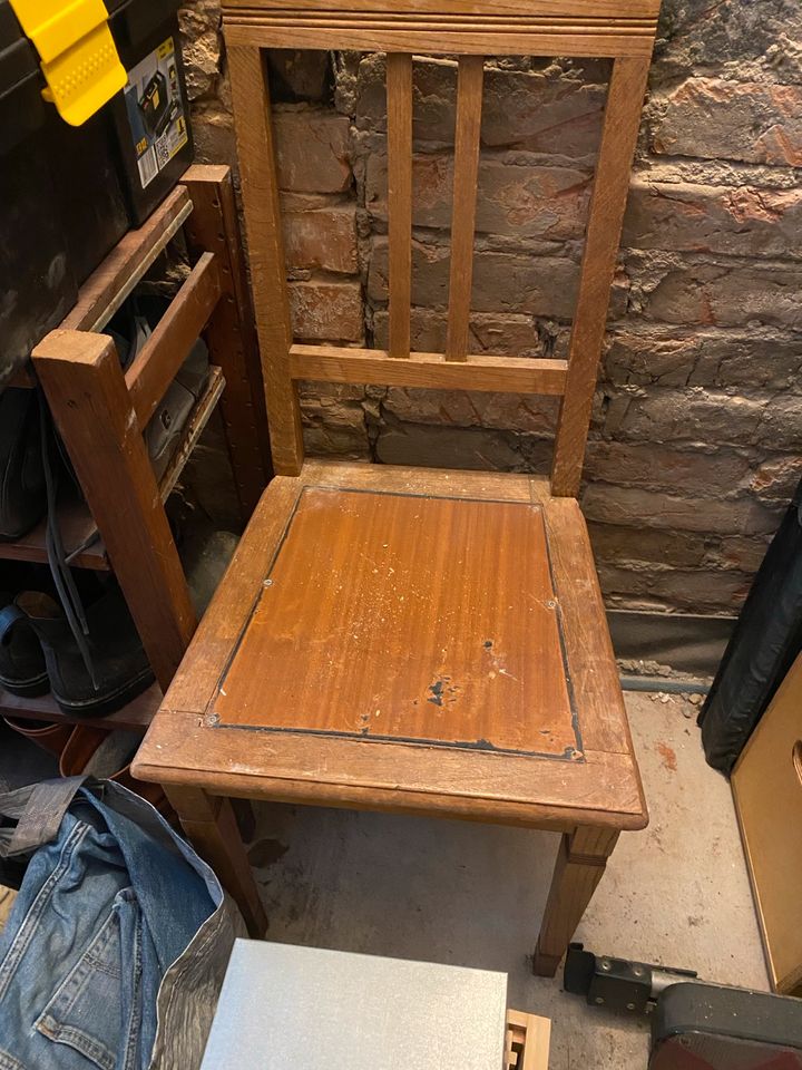 Schöner alter Stuhl in Eberswalde