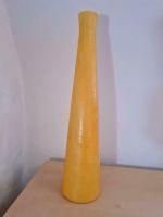 Vase gelb 39 cm hoch Blumenvase aus Kunststoff Nordrhein-Westfalen - Heinsberg Vorschau