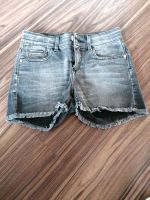 Verkaufe Jeansshort in Größe 158 Bayern - Frammersbach Vorschau