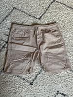 H&M Chino Shorts – Größe M, Beige, sehr guter Zustand Rheinland-Pfalz - Neuhäusel Vorschau
