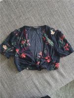 Zara Wickelbluse Top Crop Bluse Floral Tikki XS 34 36 Niedersachsen - Embsen Vorschau