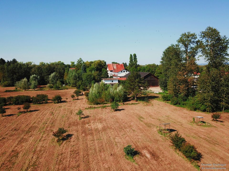 *Rarität * Ehemaliges Schloss mit 27.000 m² Grund für vielseitige Nutzungen in Straubing