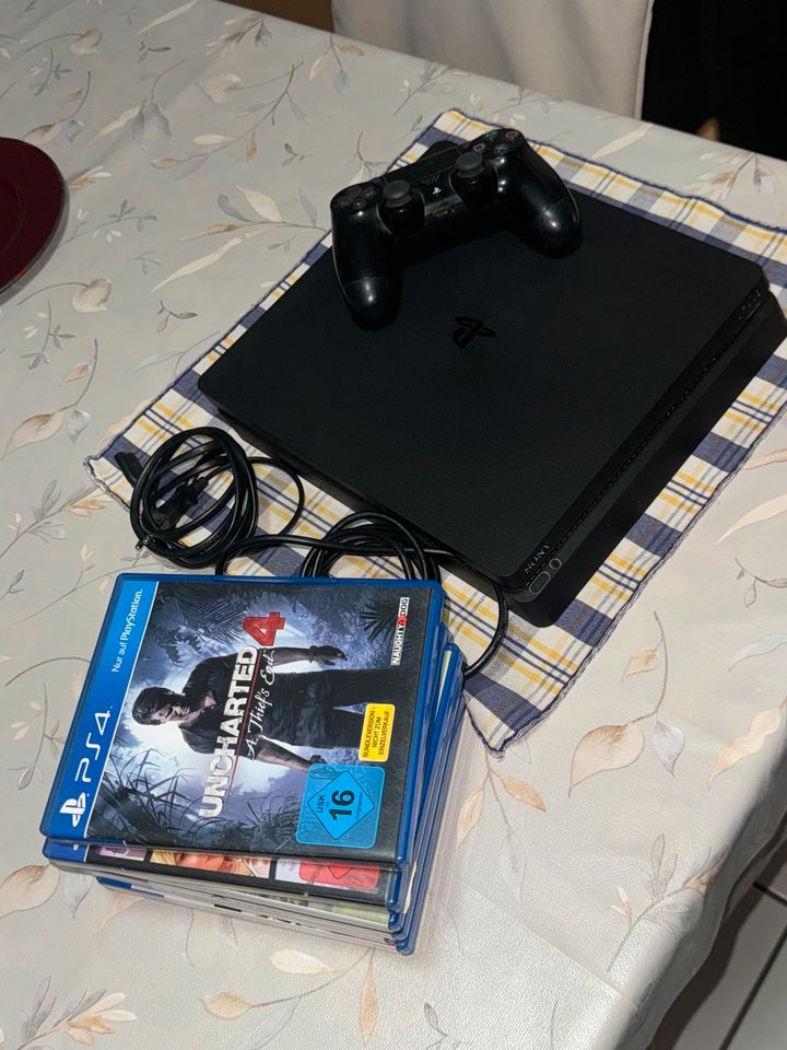 PS4 Slim 1TB in Bochum