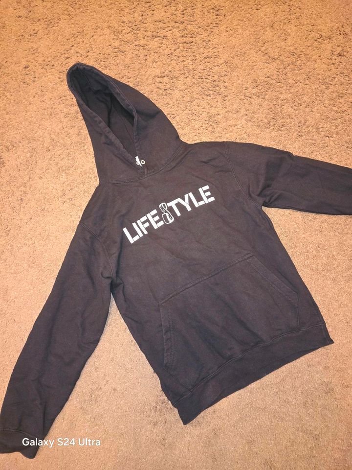 VDSIS - Lifestyle - Hoodie in Berlin