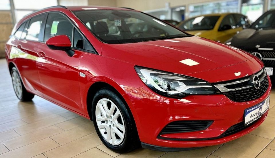 Opel Astra Edition*Navi*Voll-LED*SHZ*PDC*Winter-Paket in Hennef (Sieg)