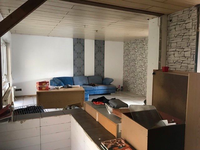 Renovierungsbedürftiges Einfamilienhaus mit ELW in Nohfelden im Bieterverfahren zu verkaufen in Nohfelden
