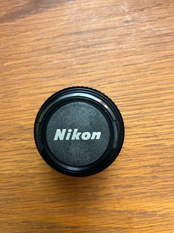 Nikon Nikkor Lichtstarkes 50mm 1:1.8 Objektiv in Moers
