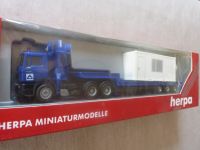 Herpa HOCHTIEF MAN 2000 Evo mit Kran und Baucontainer 148474 Schleswig-Holstein - Bornhöved Vorschau