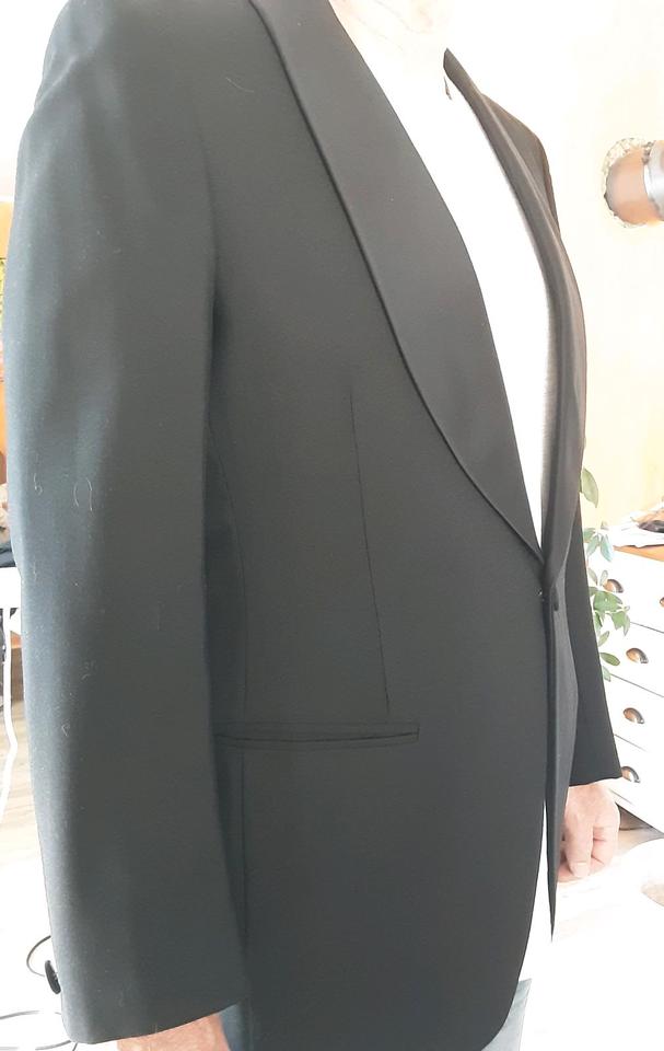 Smoking elegant schwarz Gr L 100% Schurwolle Satin Kummerbund in Quierschied