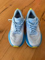 Hoka Bondi 8, Gr. 44 2/3 Laufschuhe Hessen - Habichtswald Vorschau