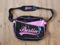 Umhängetasche Berlin schwarz pink glänzend 25 x 33 cm Brandenburg - Petershagen Vorschau