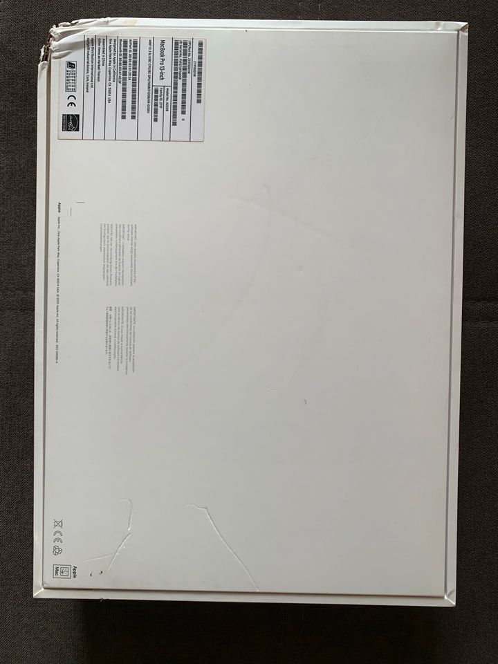 MacBook Pro Verpackung leere box empty 13 zoll inch 2020 in Berlin