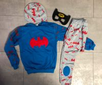 4tlg BATMAN Maske Mütze Pullover Hose Jogginganzug Gr 110 116 NEU München - Pasing-Obermenzing Vorschau