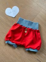 kurz Pumphose / Shorts mit Holzknöpfen handmade Größe 68-74 NEU Sachsen - Neugersdorf Vorschau