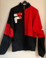 Urban Outfitters x Fila Rot Schwarzer Windbreaker Nordrhein-Westfalen - Lage Vorschau