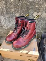 Dr Martens Dunkelrot Bayern - Regensburg Vorschau