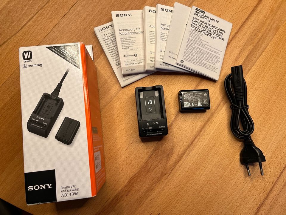 Sony Ladegerät und Akku NP-FW50 in Hessen - Vellmar | eBay Kleinanzeigen  ist jetzt Kleinanzeigen