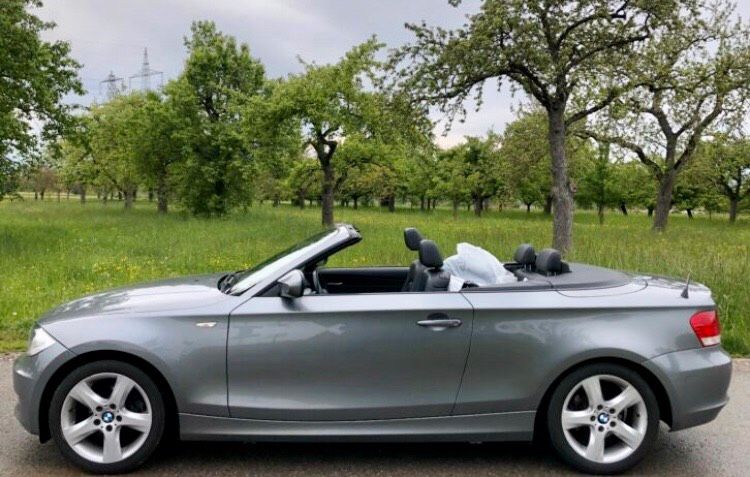 BMW 118d Cabrio Alufelgen Leder Sitzheizung Klima  TÜV NEU in Rottweil