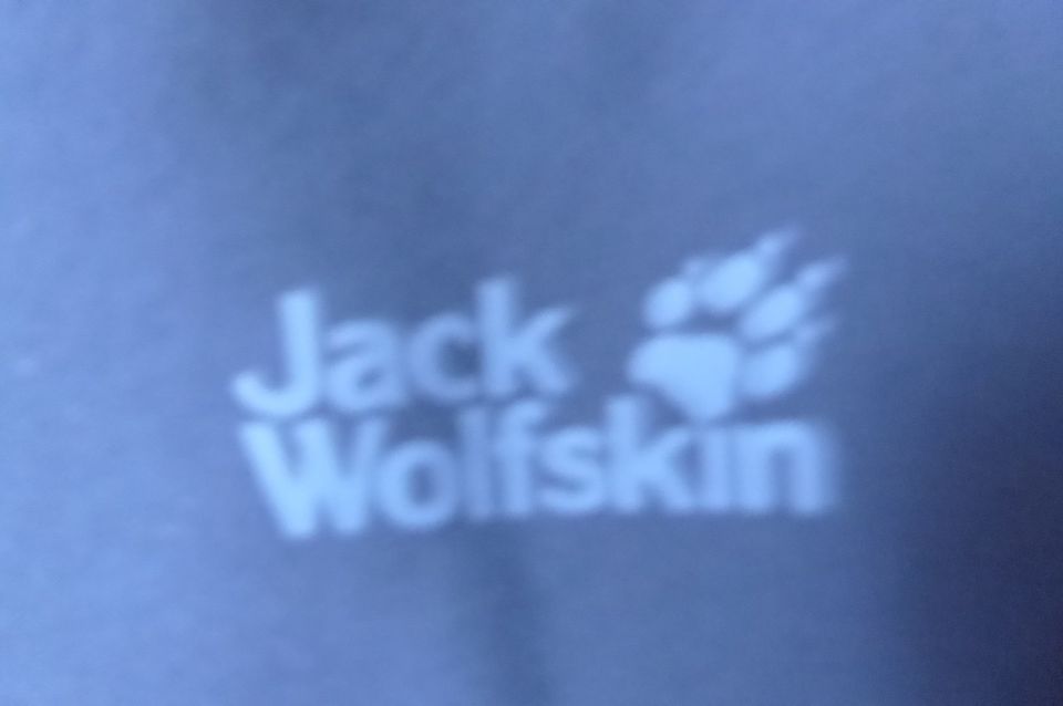 Jack Wolfskin Damenjacke dunkelblau neuwertig in Altensteig