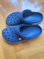 Crocs Navy Blau - Größe M 7 - W 9 Frankfurt am Main - Sachsenhausen Vorschau