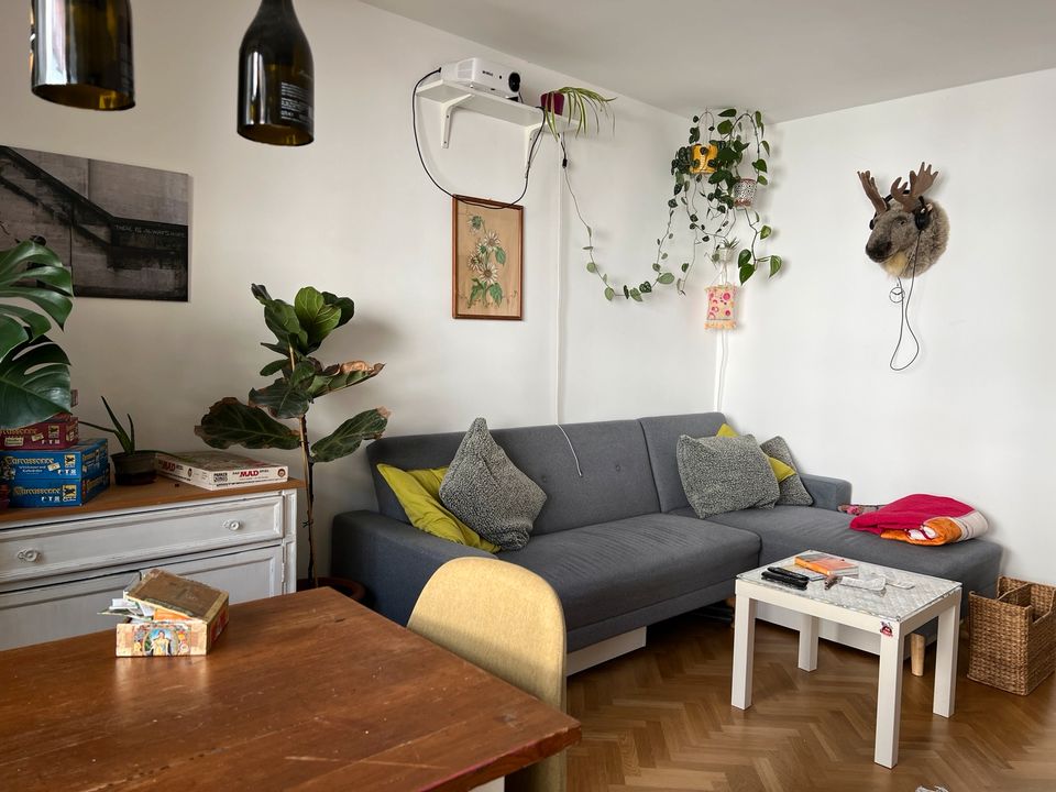 3 Zimmer Wohnung mit Balkon in Isarnähe zur Untermiete [Sept—Jan] in München