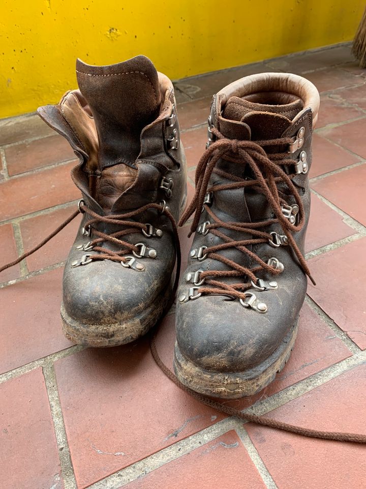 Retro Leder Wanderschuhe Größe 41 in Freiburg im Breisgau