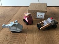 Bloomingville toy car Holzspielzeug Auto ab 18m München - Schwabing-West Vorschau