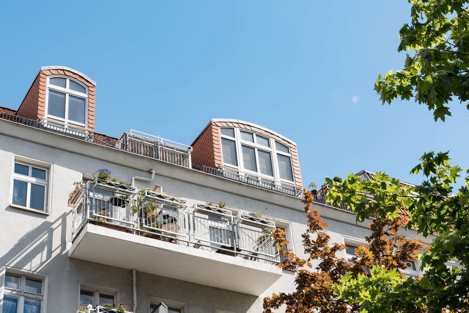 Vermietete Erdgeschosswohnung mit Terrasse in schönem Altbau in Berlin