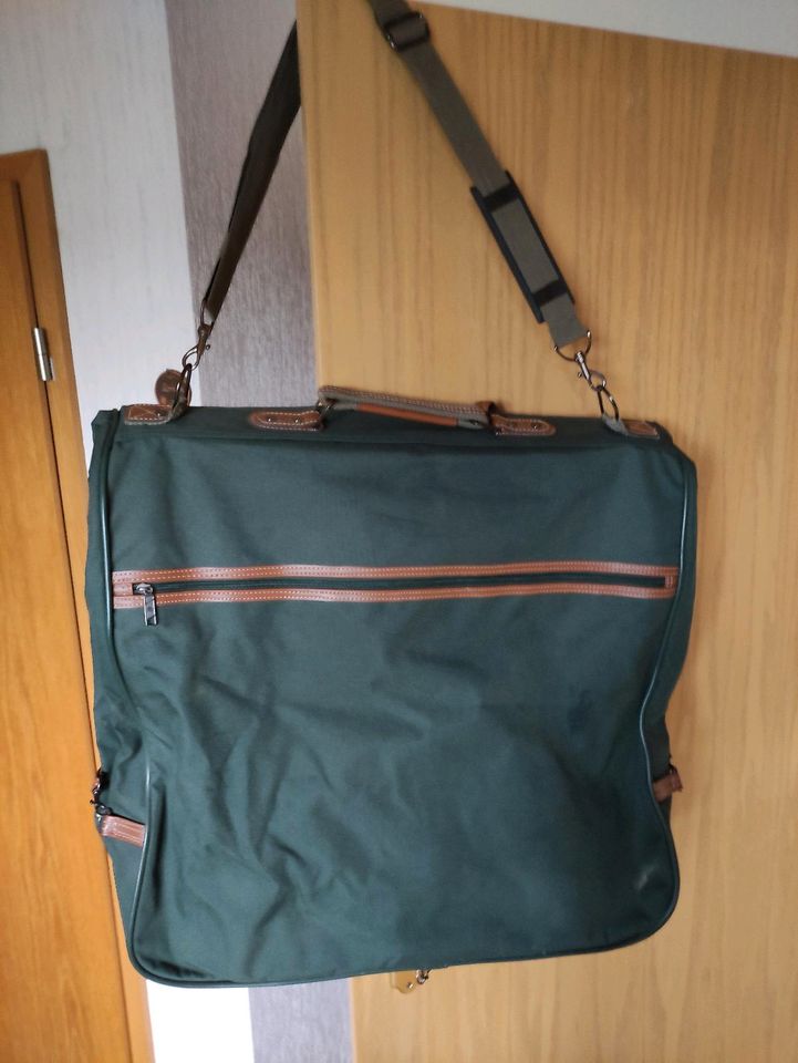 Kleidersack Anzugtasche Delsey hochwertig in Hückelhoven