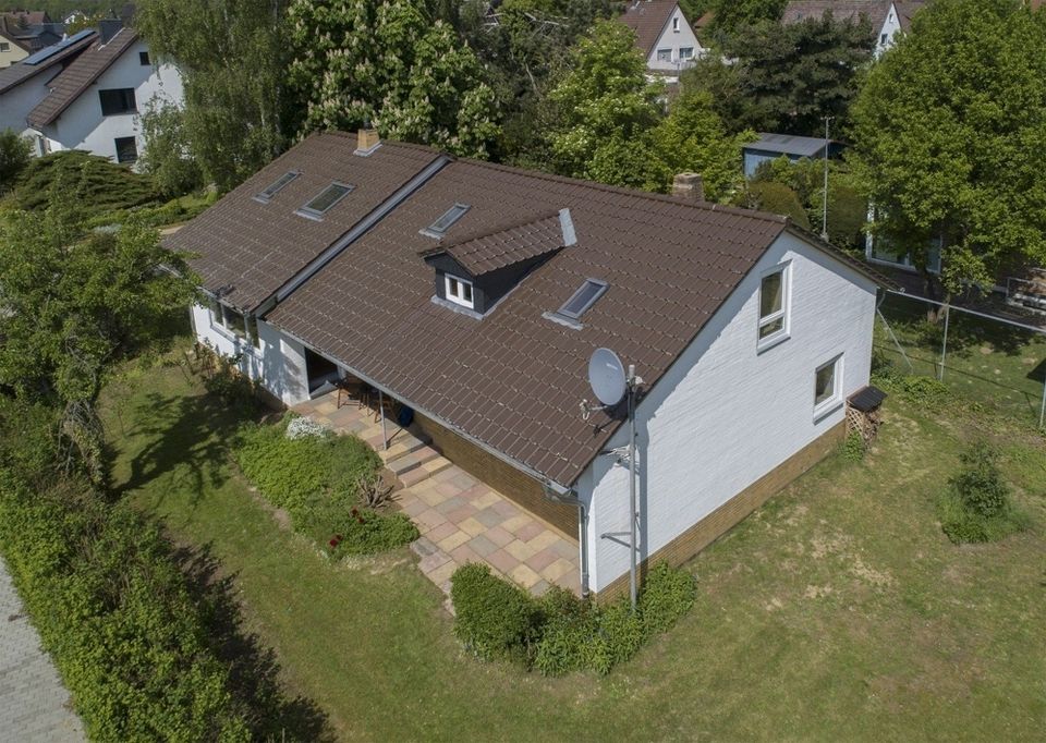 Frei stehendes Einfamilienhaus - Architektenhaus, Wennigsen provisionsfrei für Käufer in Wennigsen