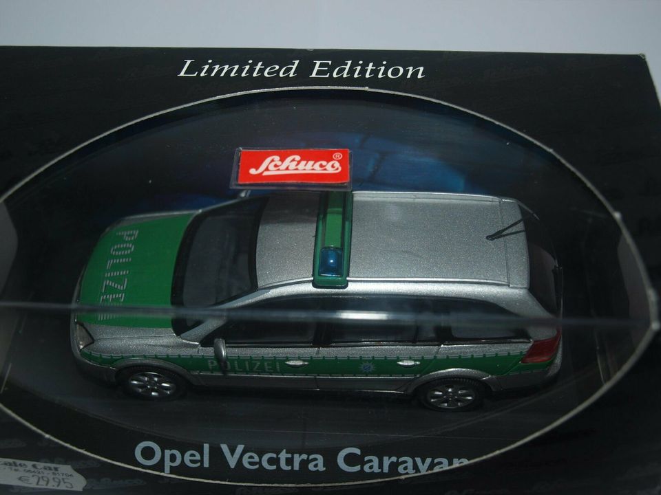 Modellauto Opel Vectra-C Caravan "Polizei" in Biedenkopf