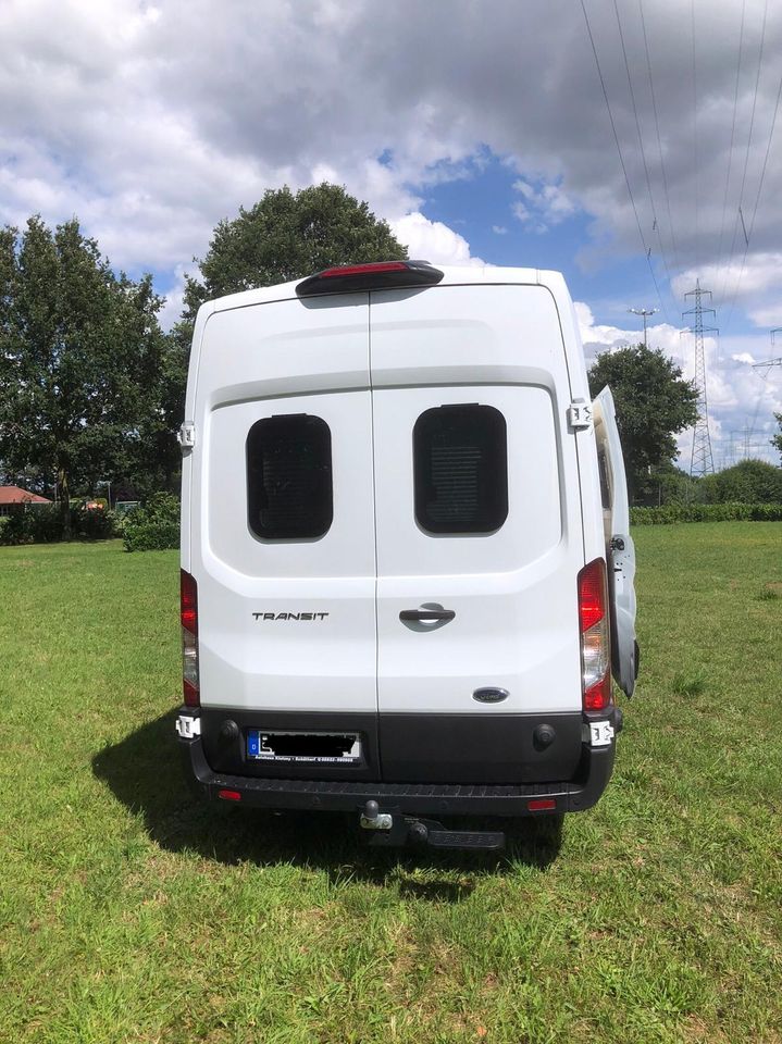 Wohnmobil autark Ford Transit hochwertig umgebaut inkl. Solardach in Hamburg