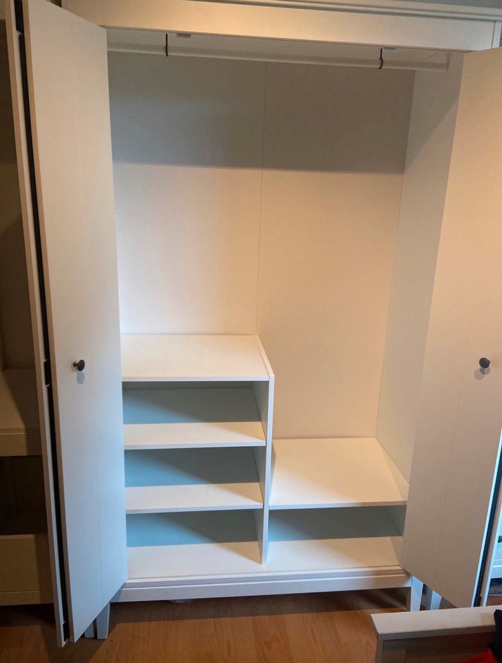 Idanäs Schrank von Ikea in Hermannsburg