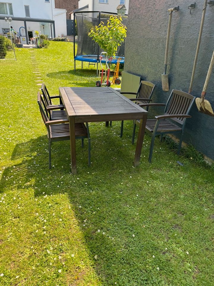 Garten Tisch mit 4 Stühle zu Verkaufen in Leverkusen