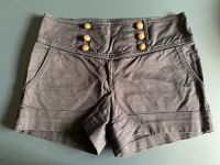 H&M Sommershorts schwarz, coole Knopfleiste Berlin - Treptow Vorschau