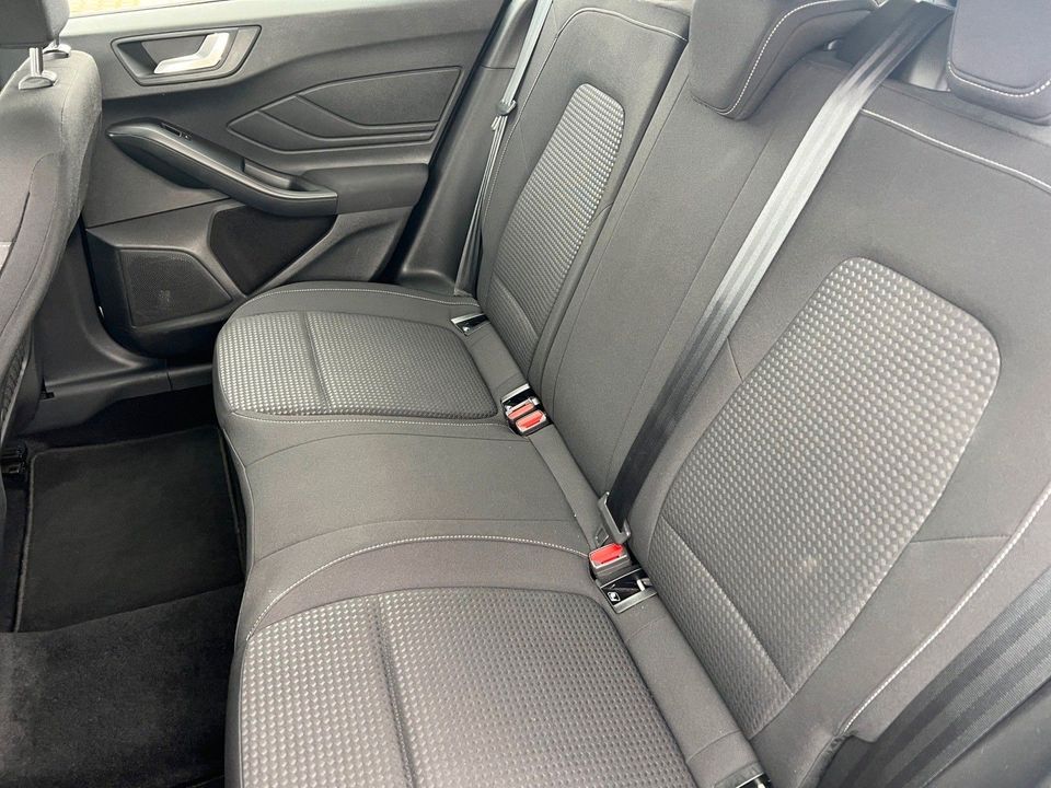 Ford Focus Turnier Cool & Connect in Kropp