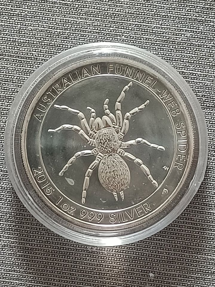 Australien 1 Dollar 2015  "Trichternetzspinne" 1Oz Silber .999 in Dortmund