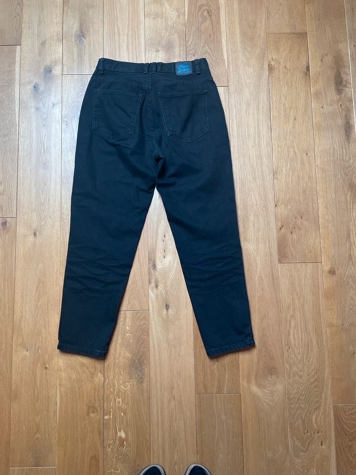 PULL&BEAR Mom Jeans schwarz 38 mit Stretch in Neuss