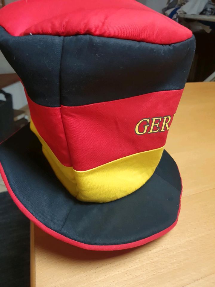 Kopfbedeckung Germany, neu, Zylinder, leicht in Sersheim