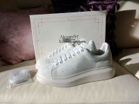 NEU Alexander McQueen Wildleder Sneaker Elfenbein Weiß EU39 Larry Nordrhein-Westfalen - Hamm Vorschau