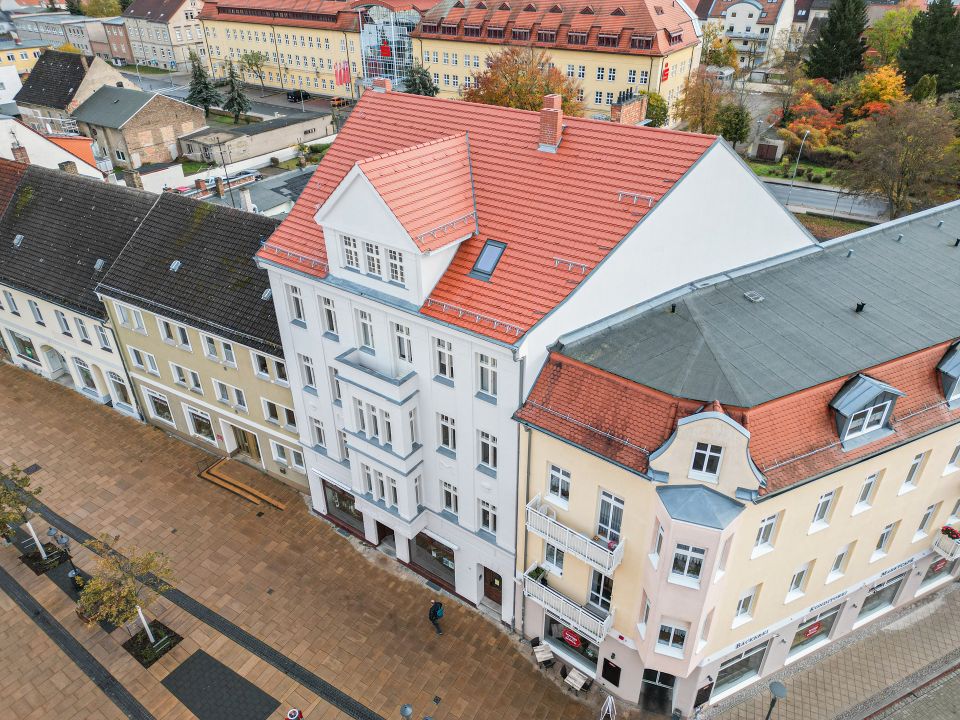 Leben wie ein Fürst - Einzigartig und hochwertig sanierte 5 Zi Wohnung mit Balkon & Wintergarten in Luckenwalde