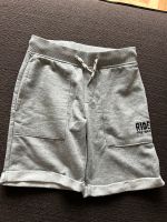 Jungen Shorts Jogger Kurz 122 128 ungetragen Berlin - Tempelhof Vorschau