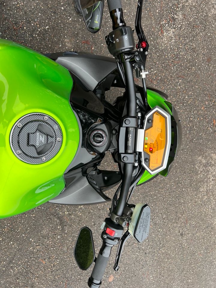 Kawasaki Z1000 ABS Top Zustand in Hechingen