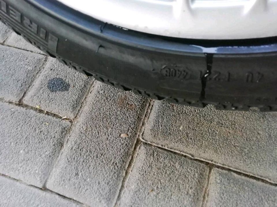 18" Pirelli Winterreifen mit Rondell Alufelgen in Dinslaken