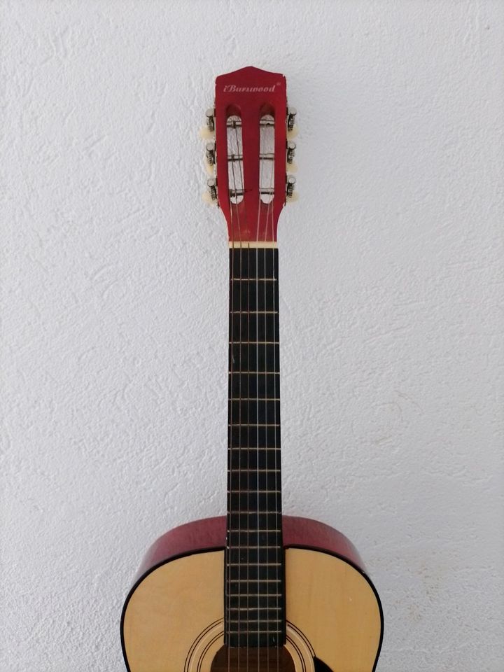 Gitarre Musikinstrument in Renchen