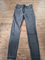 Coole Skinny Jeans von Noisy May in Grau Baden-Württemberg - Freudenberg Vorschau